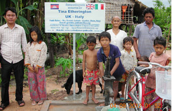 Tina ETHERINGTON (UK-Italy). Jul-Oct 2012. Lvea village, Trapang Thom commune. Wells No.95-96-121
